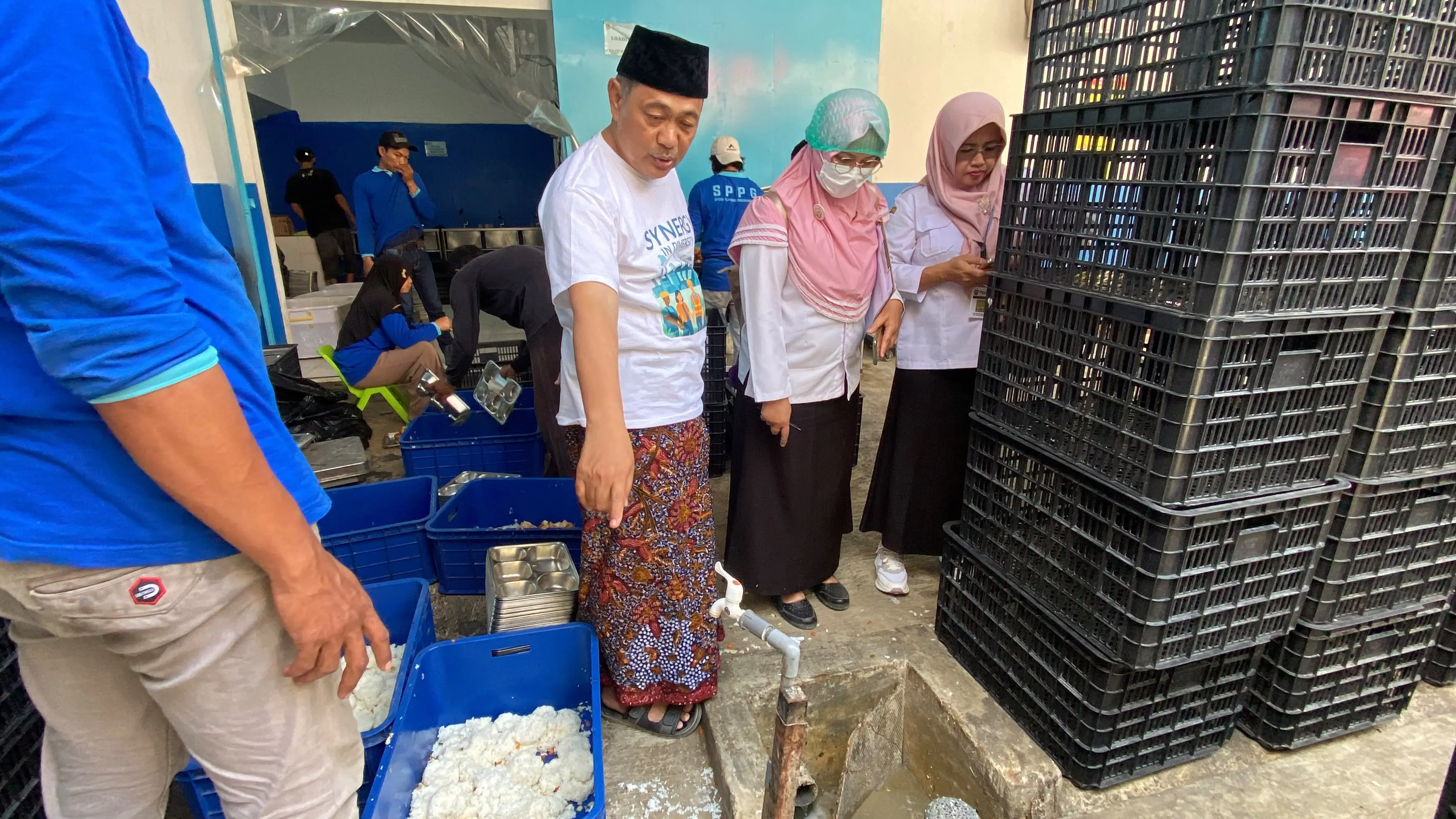 Dugaan Keracunan Siswa SMPN 5 Rembang, Dinkes Temukan Catatan di Dapur SPPG