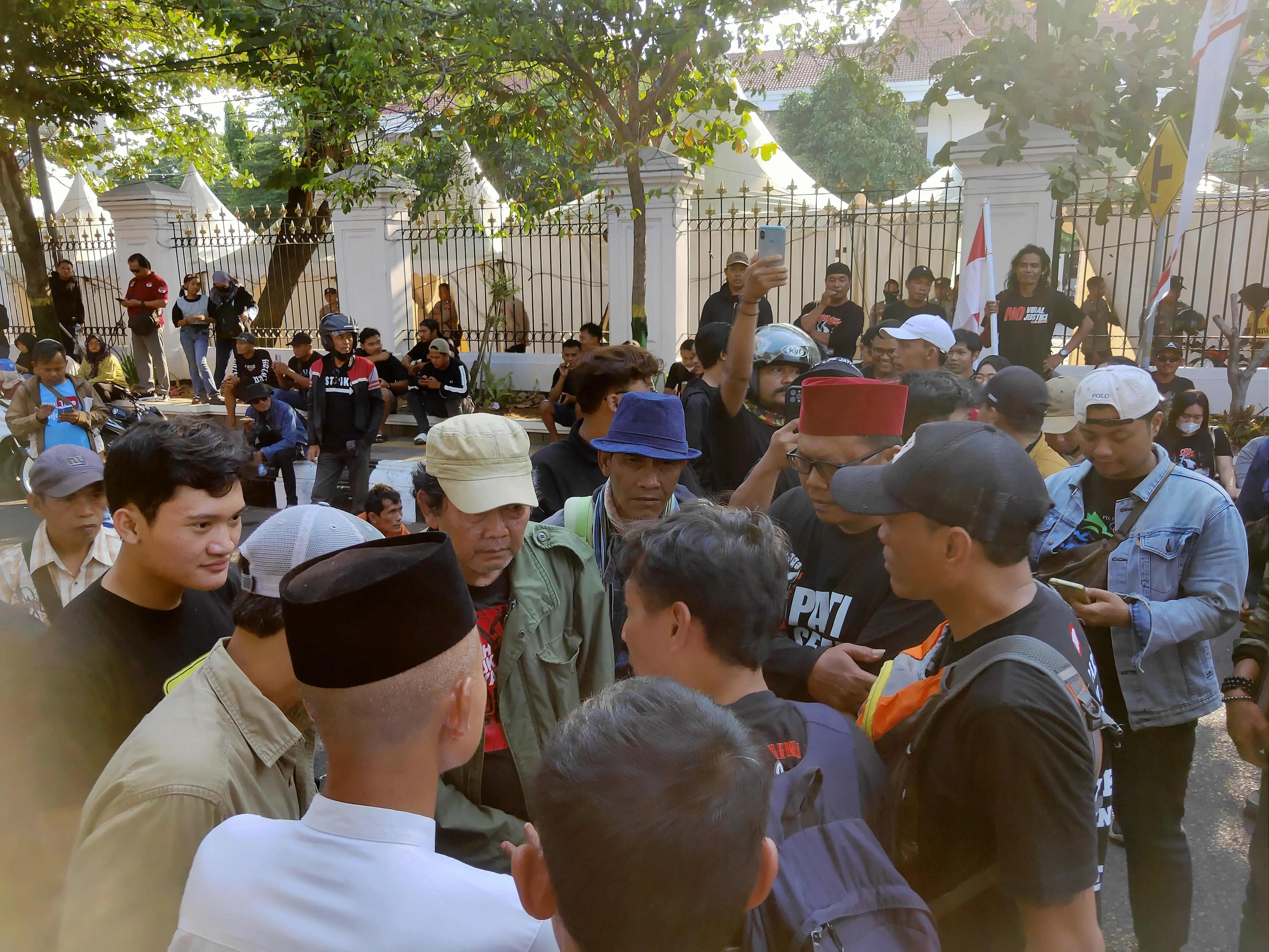 Demo AMPB Belum Membuahkan Hasil, Dewan Tak Fokus Kerja