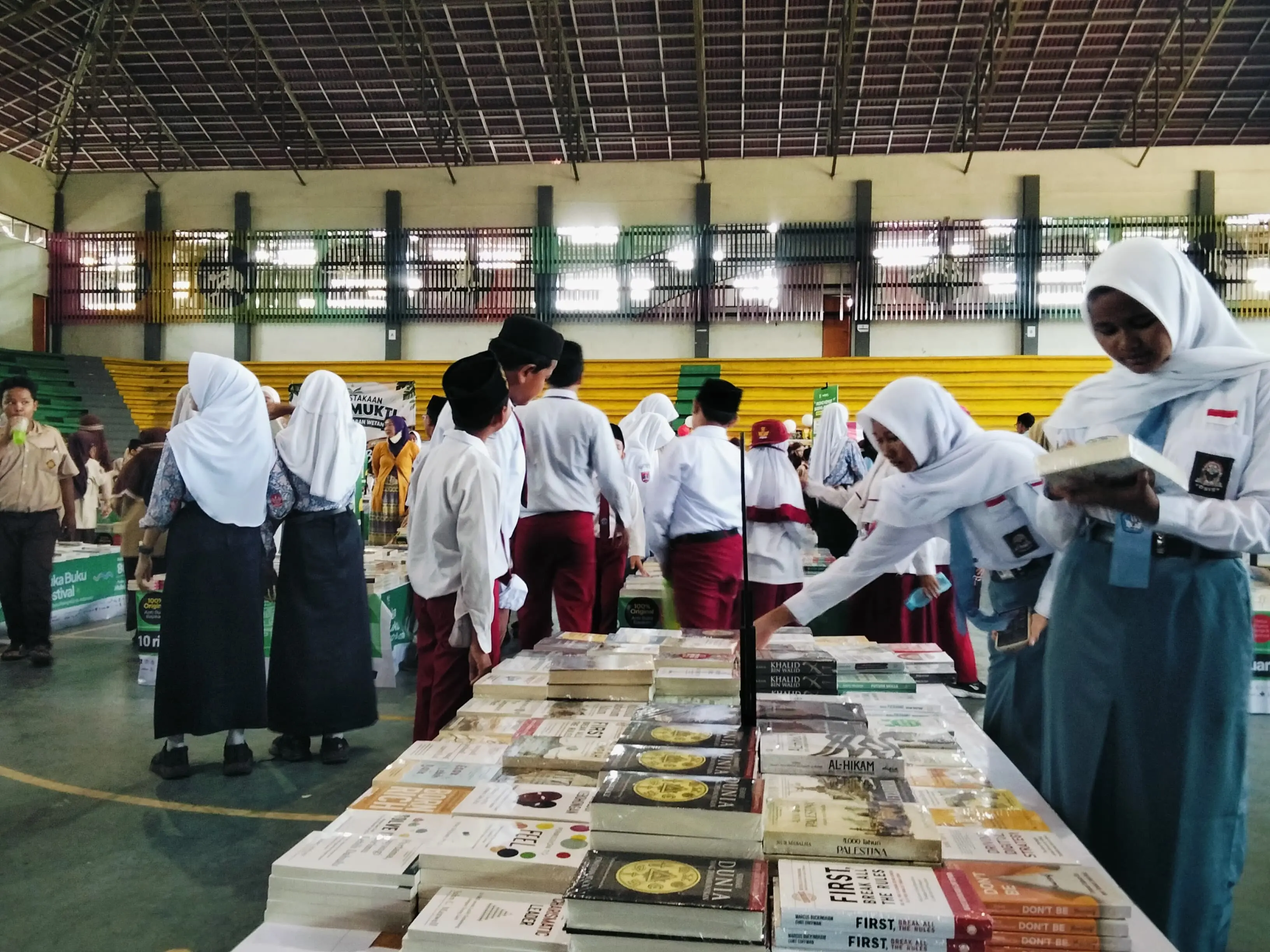 Bazar Buku Festival Literasi Pati Berlangsung, Wadah Intelek bagi Pelajar