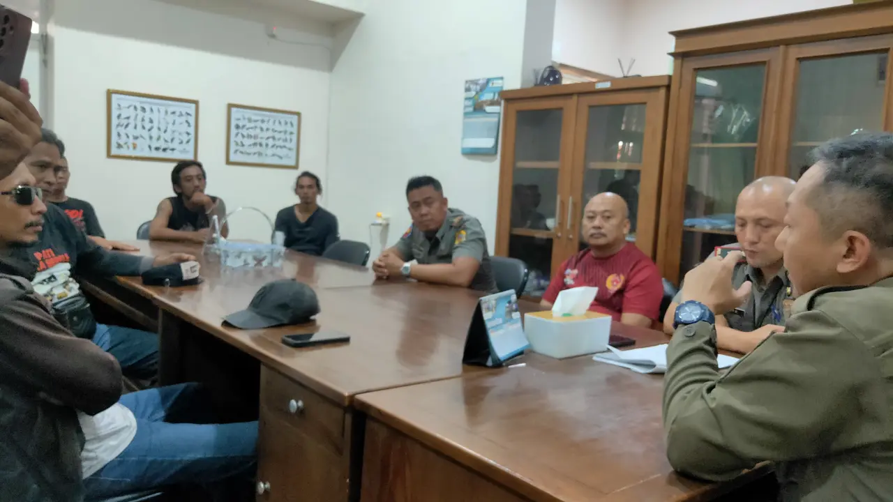Pati Ora Sepele Geruduk Kantor Satpol PP, Ada Apa?