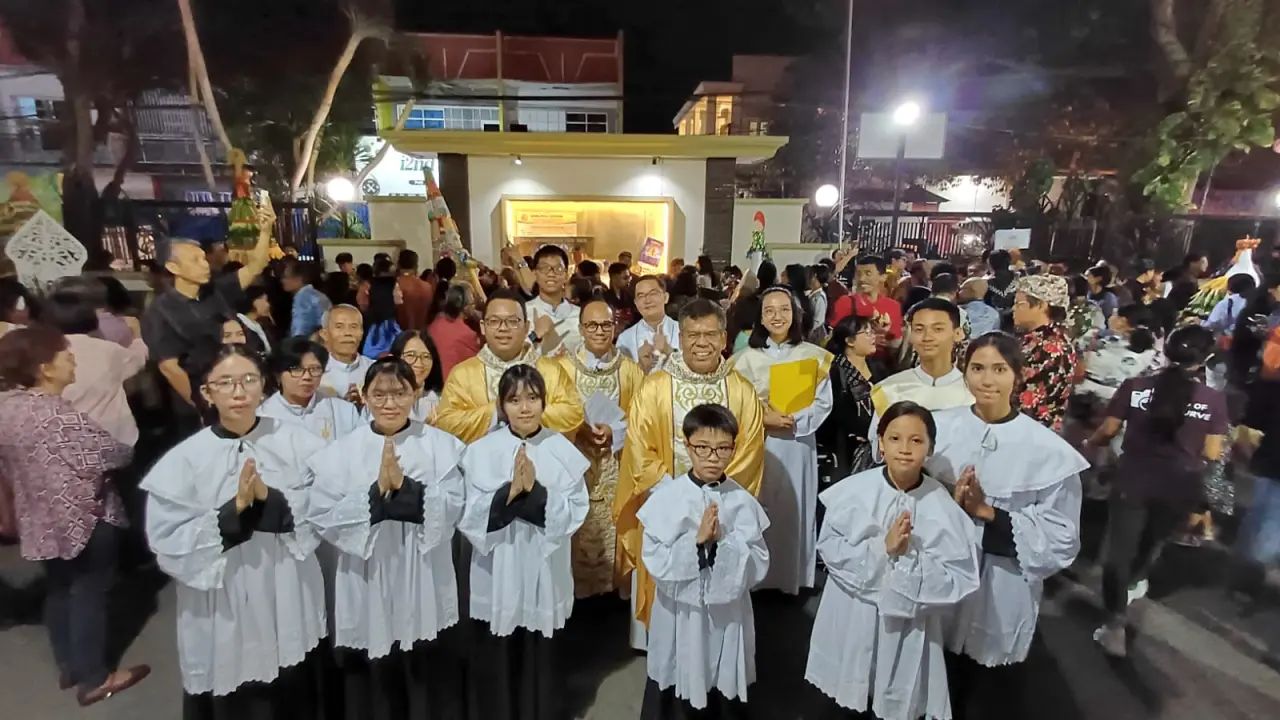 Peringati Hari Pangan dengan Gunungan Unik, Inilah Serangkaian Misa Syukur Gereja Katolik Paroki Santo Yusuf Pati