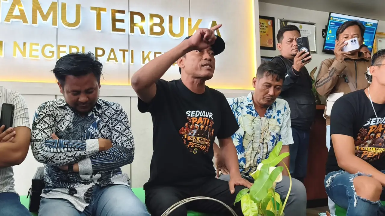 Botok Cs Kuliti Bobroknya Pengadilan Negeri Kelas 1A Pati