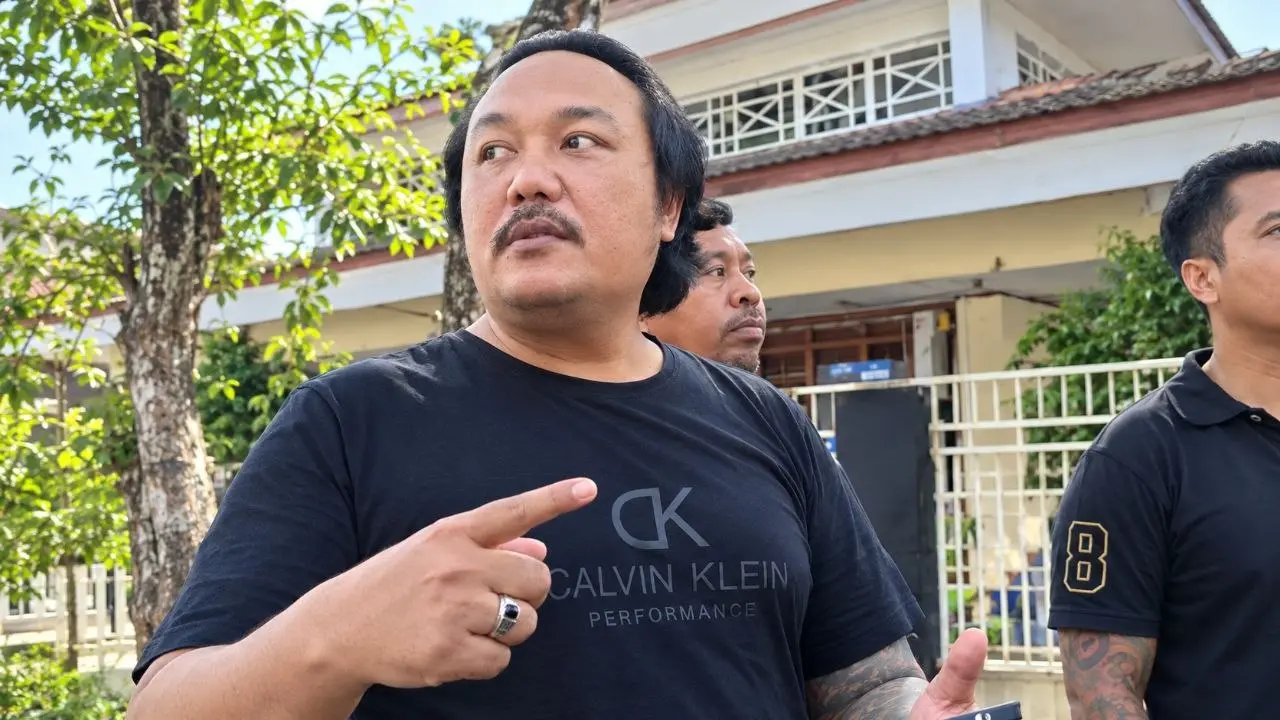 Massa Geruduk Satpol PP, Mereka Tak Terima Spanduk Dukungan untuk Sudewo Dicopot
